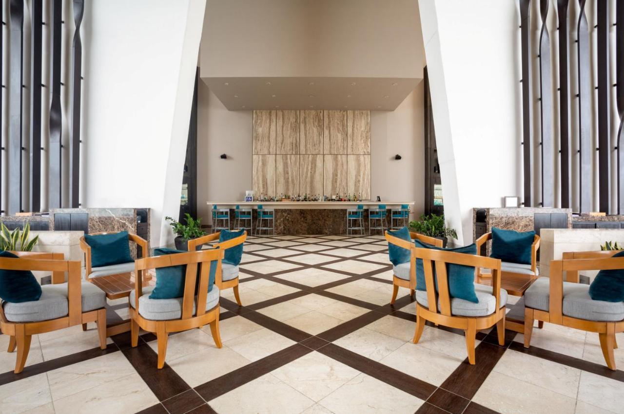 巴拿马jw万豪酒店 巴拿马城 外观 照片 The lobby of the hotel