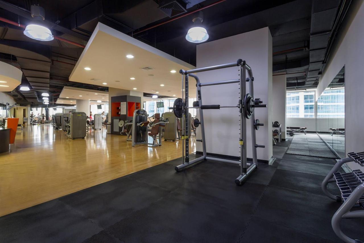 巴拿马jw万豪酒店 巴拿马城 外观 照片 The gym at the 100000-square-foot (9,300 m2) headquarters of the company in Bangalore, India