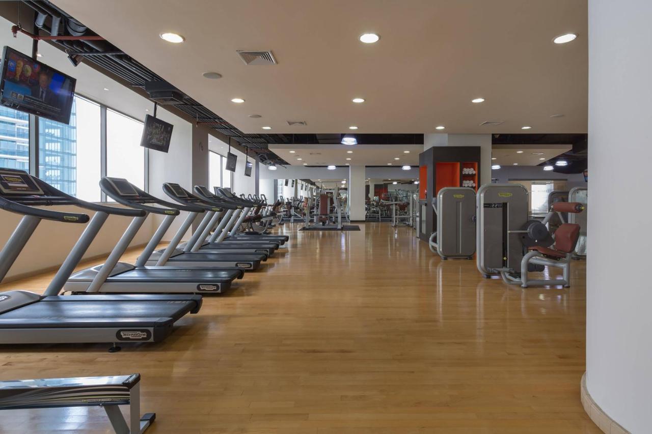巴拿马jw万豪酒店 巴拿马城 外观 照片 The gym at the hotel