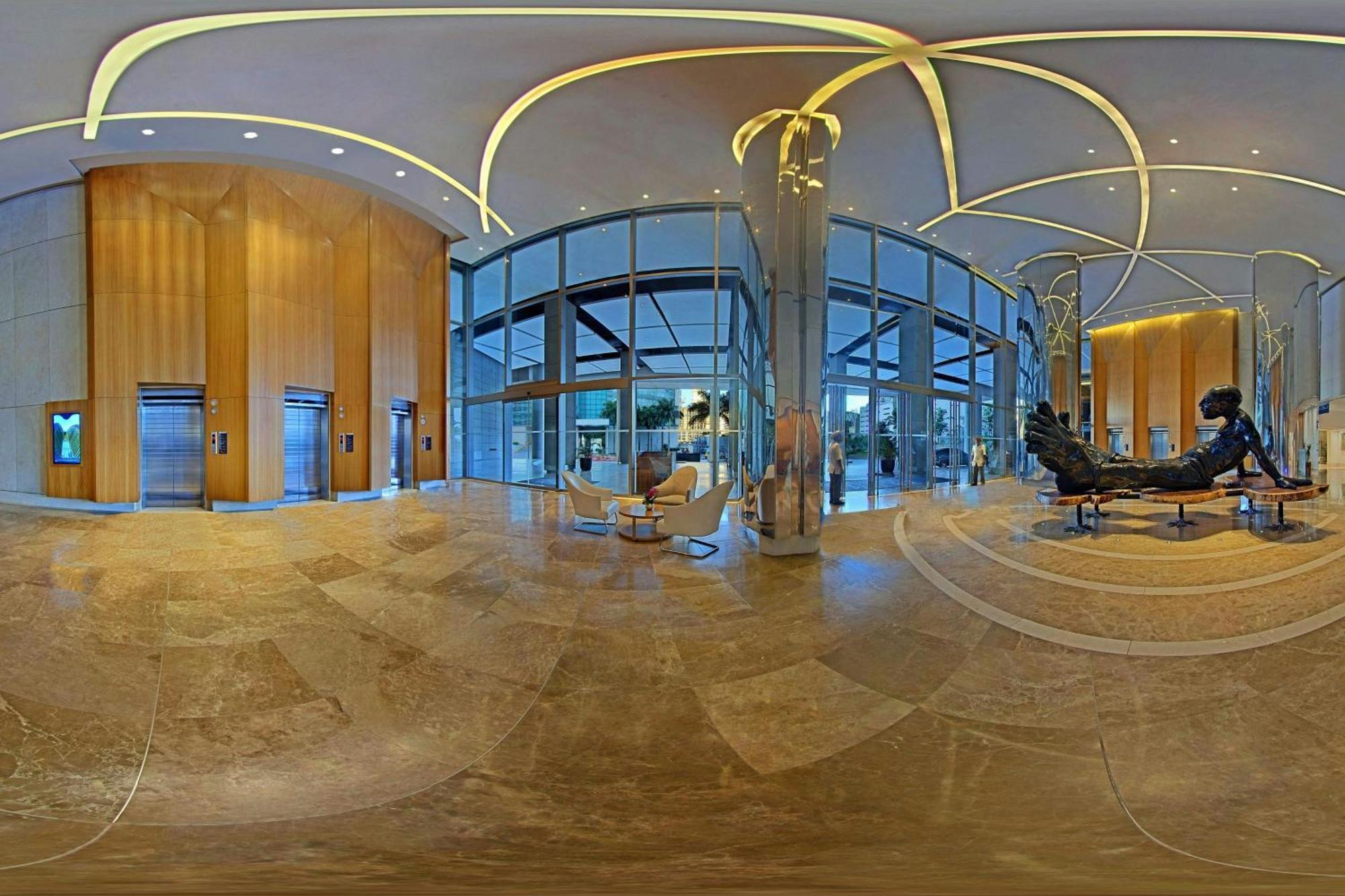 巴拿马jw万豪酒店 巴拿马城 外观 照片 The lobby of the hotel